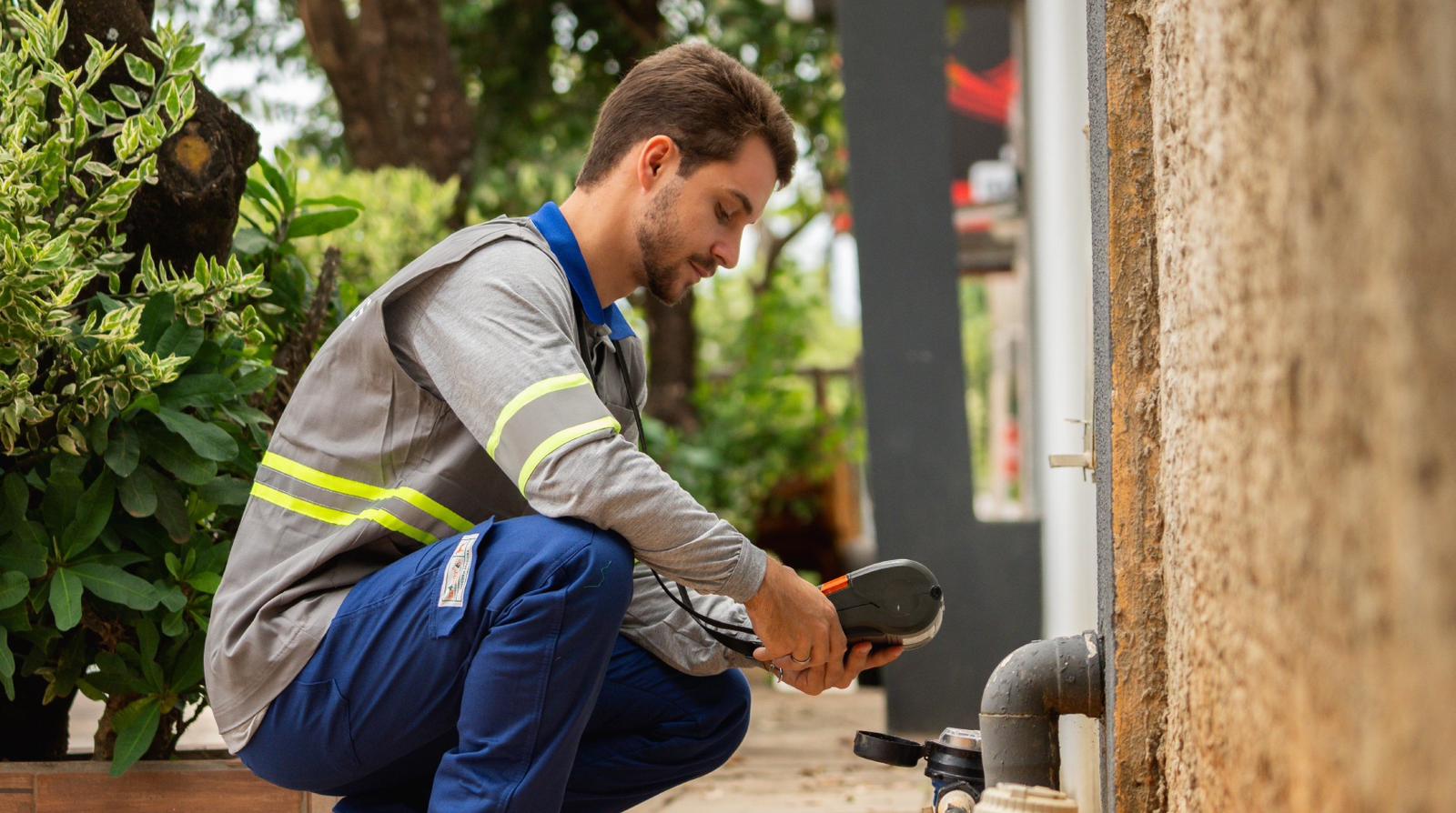 Aegea Mato Grosso inicia troca de hidrômetros em oito cidades com foco na manutenção da qualidade do serviço Aegea Mato Grosso inicia troca de hidrômetros em oito cidades com foco na manutenção da qualidade do serviço