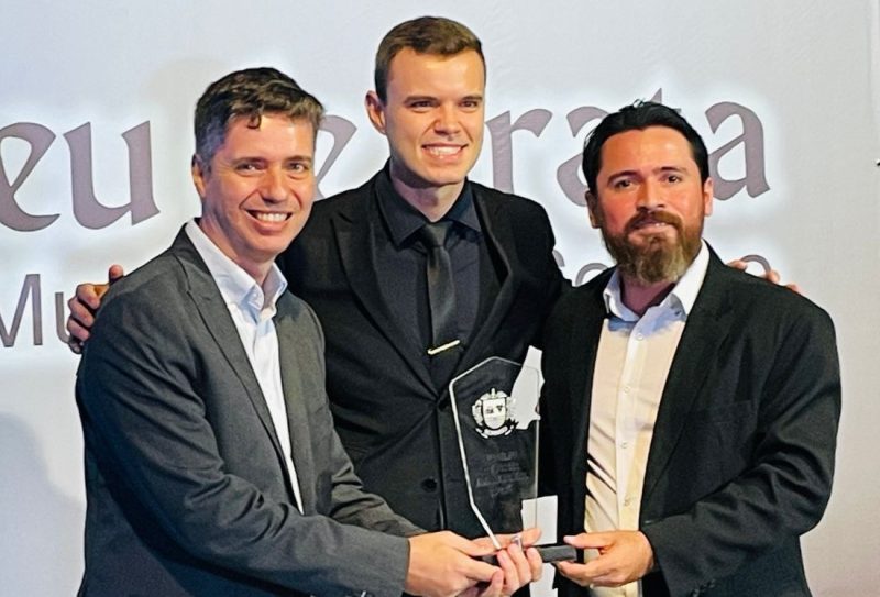 Águas de Sorriso recebe o Prêmio Jubileu de Prata concedido pela Câmara Municipal