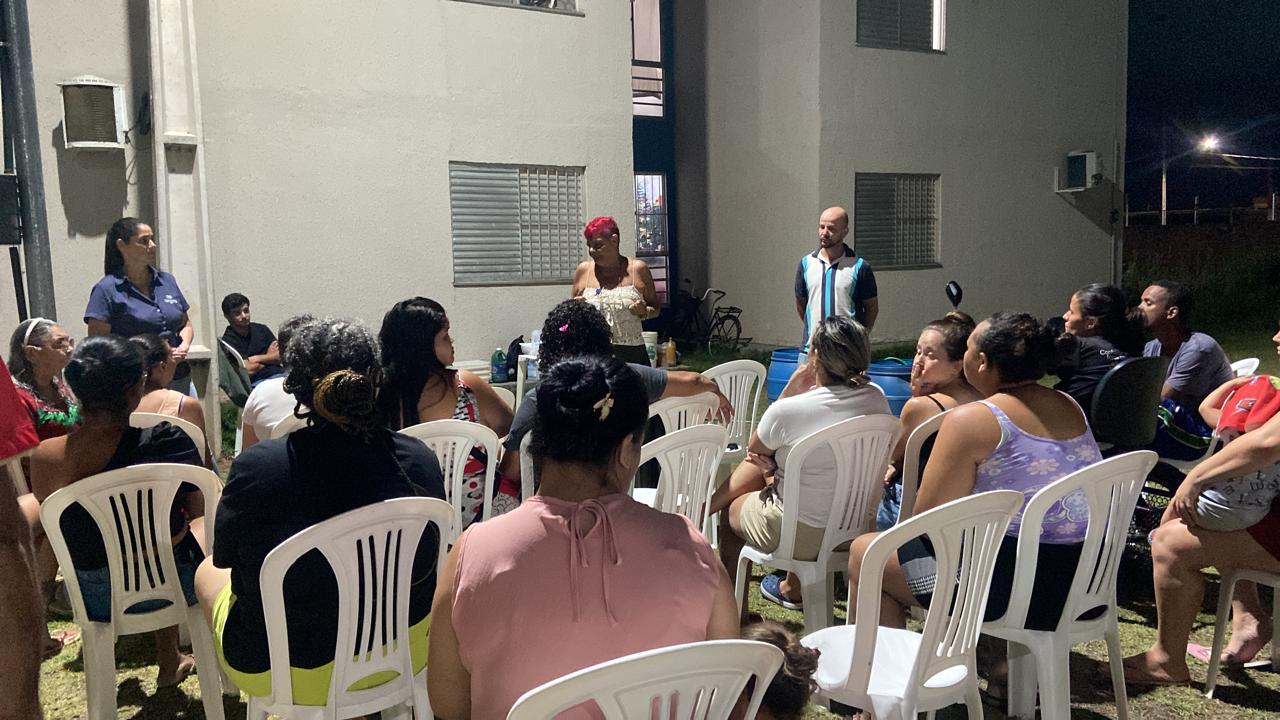 Águas de Sinop promove dia de capacitação para moradores do Condomínio Nico Baracat com Oficina de Sabão