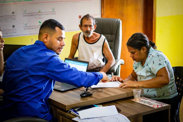 Águas de Diamantino realiza mutirão de atendimento no Distrito de Deciolândia e aproxima serviços da comunidade