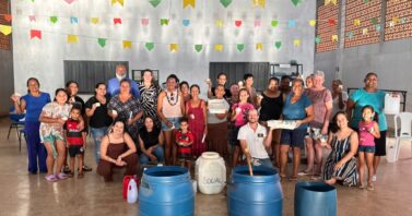Projeto De Olho no Óleo leva conscientização ambiental e geração de renda para moradores do bairro Mário Raiter em Sorriso