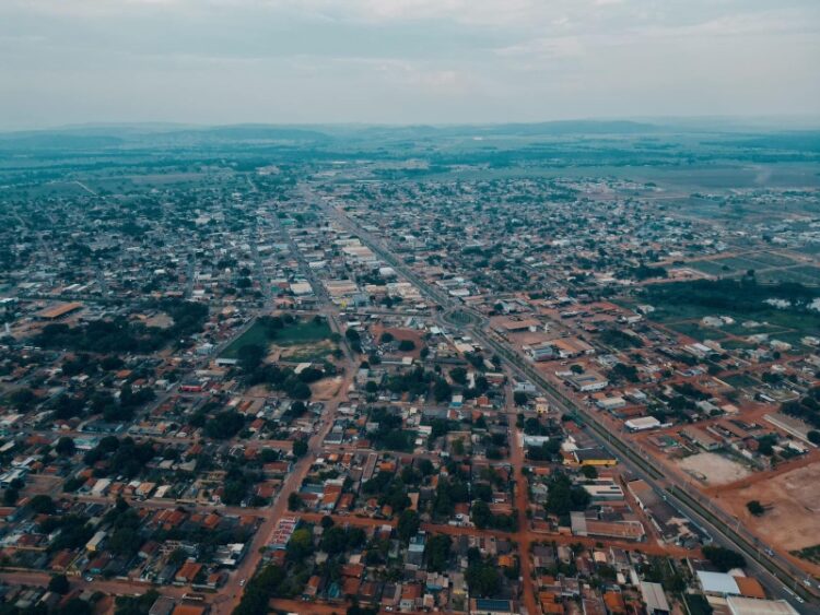 Confresa celebra 48 anos com avanços no saneamento e investimentos que fortalecem o desenvolvimento da cidade